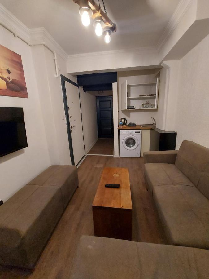Mates Istiklal Suites Истанбул Екстериор снимка