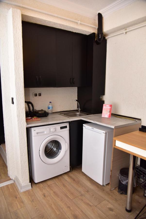 Mates Istiklal Suites Истанбул Екстериор снимка