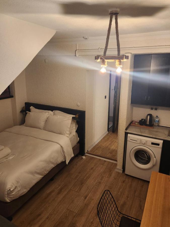 Mates Istiklal Suites Истанбул Екстериор снимка