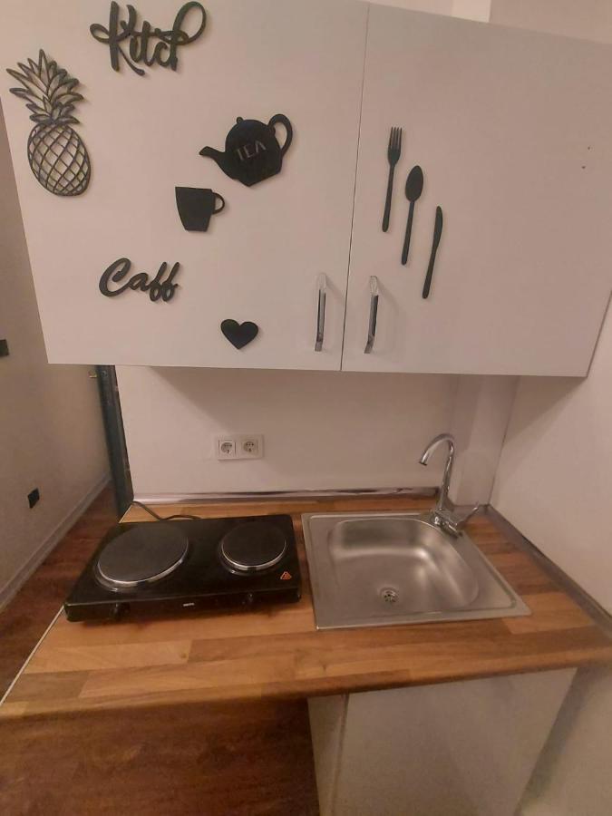 Mates Istiklal Suites Истанбул Екстериор снимка